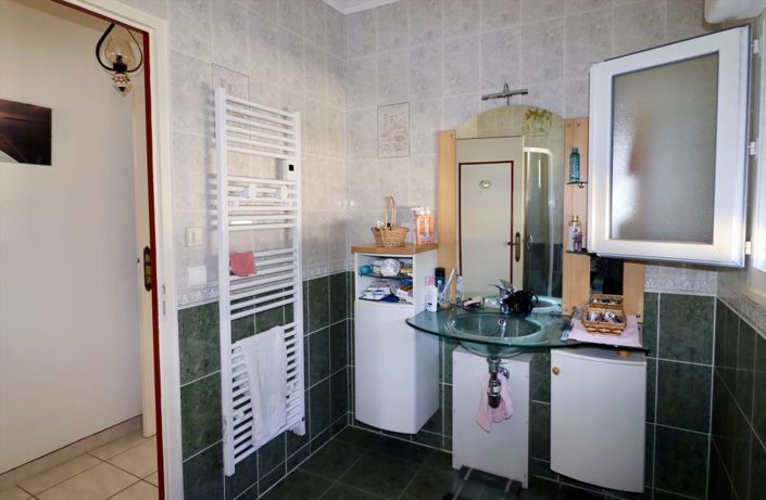 Image No.13-4 Bed House for sale