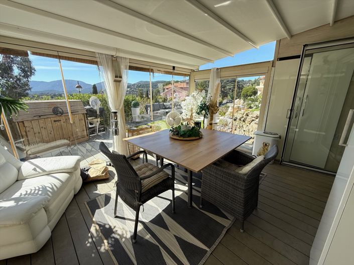 Image No.10-6 Bed House for sale