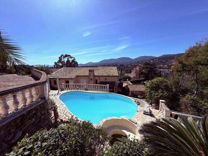 Image No.3-6 Bed House for sale