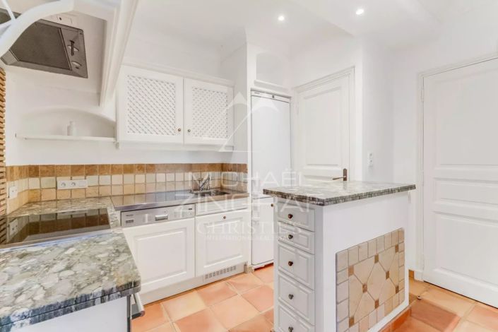Image No.14-5 Bed House for sale