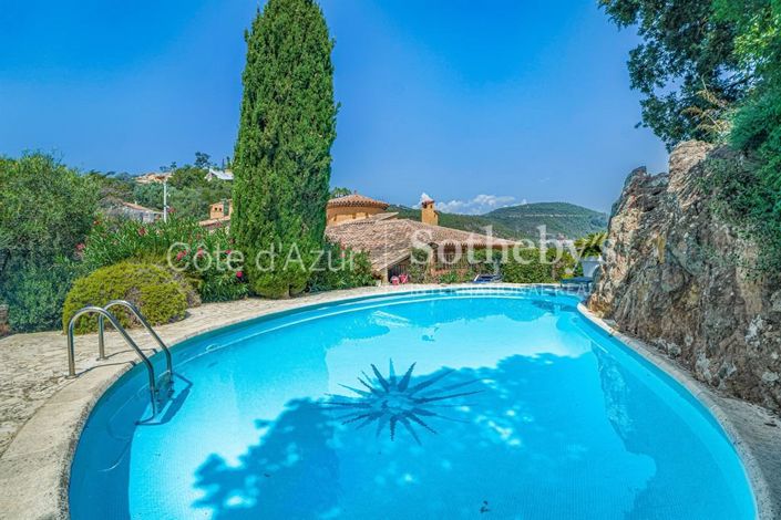 Image No.16-4 Bed House for sale