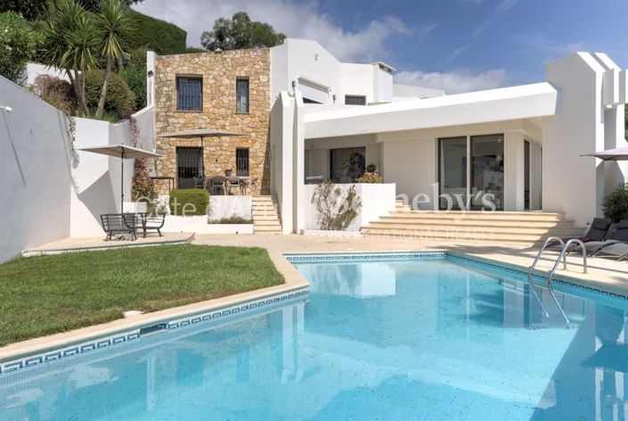 Image No.19-5 Bed House for sale