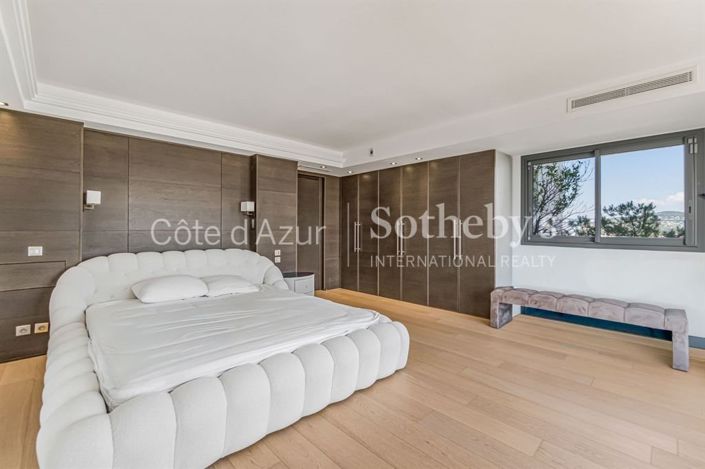 Image No.14-3 Bed Apartment for sale
