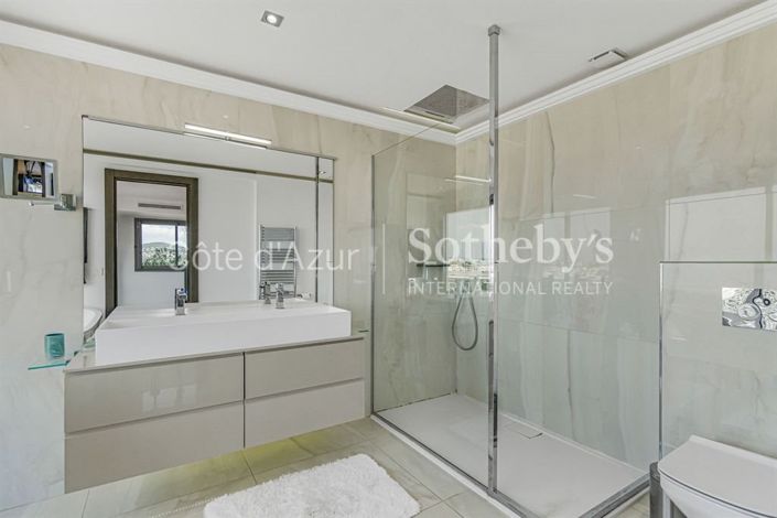 Image No.16-3 Bed Apartment for sale
