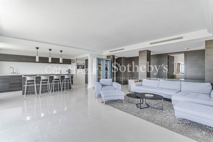 Image No.8-3 Bed Apartment for sale