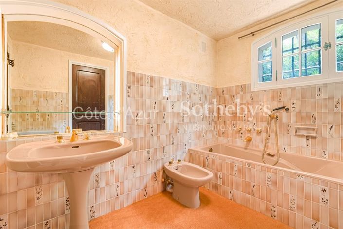 Image No.10-5 Bed House for sale