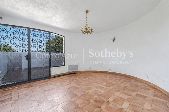 Image No.15-5 Bed House for sale