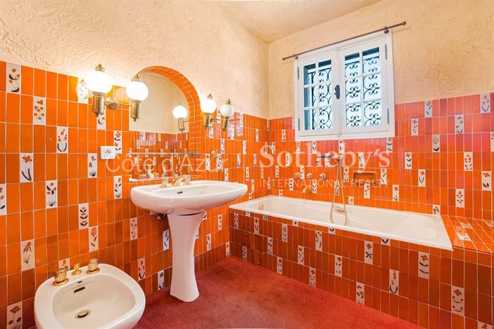 Image No.16-5 Bed House for sale