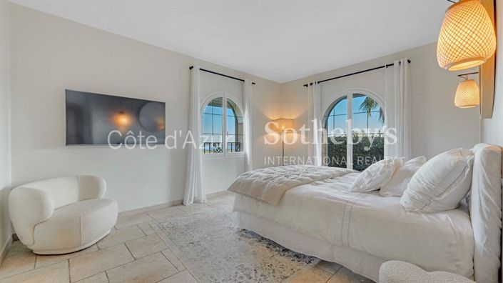 Image No.12-8 Bed House for sale