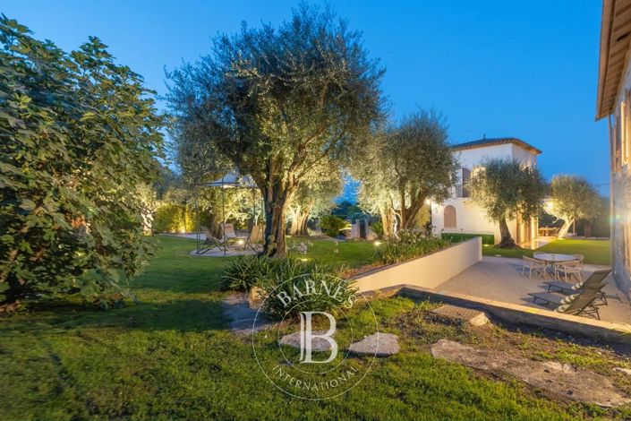 Image No.22-6 Bed House for sale