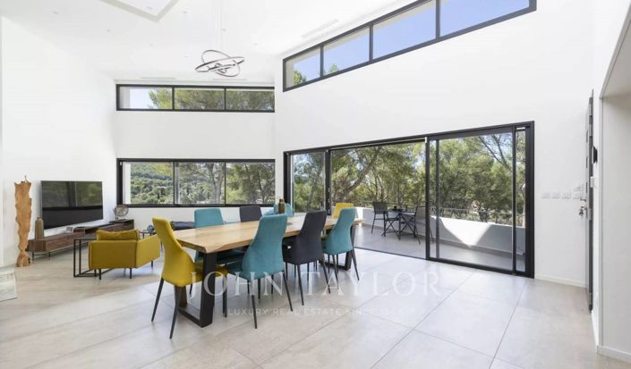 Image No.3-3 Bed House for sale