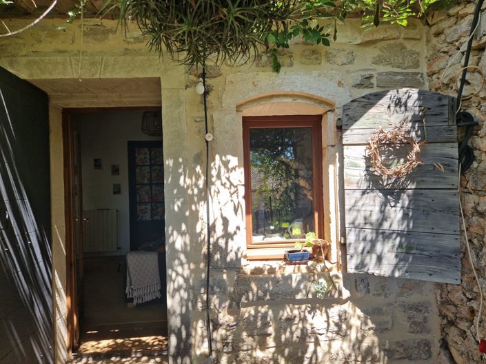 Image No.21-7 Bed House for sale