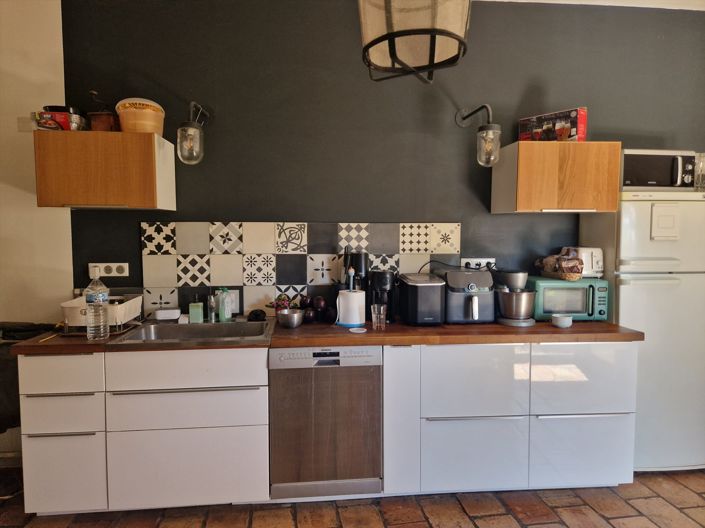 Image No.7-7 Bed House for sale