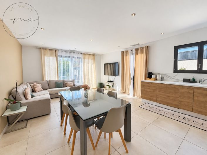 Image No.17-3 Bed House for sale
