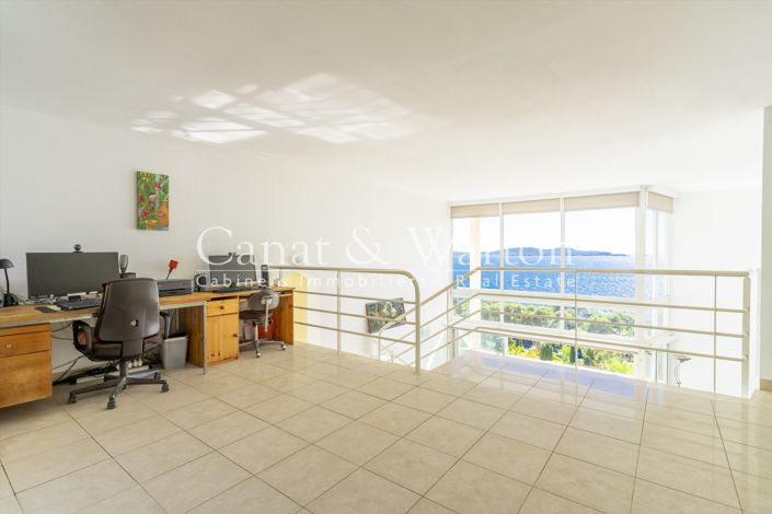 Image No.15-5 Bed House for sale