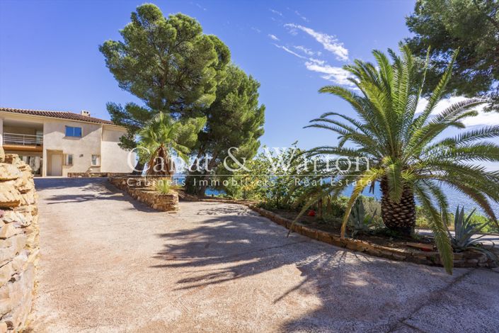 Image No.20-5 Bed House for sale