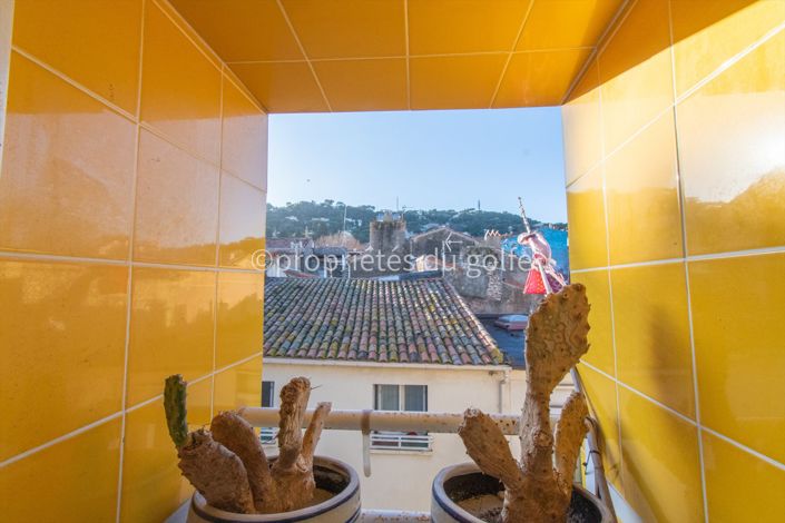 Image No.2-Appartement de 2 chambres à vendre à Sète