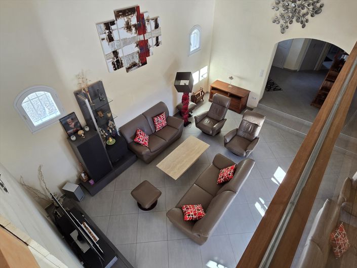Image No.16-5 Bed House for sale