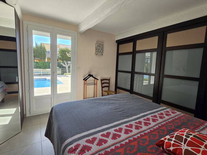 Image No.19-5 Bed House for sale