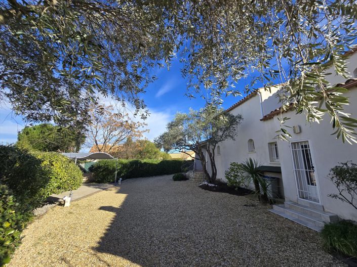 Image No.25-5 Bed House for sale