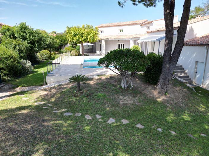 Image No.27-5 Bed House for sale