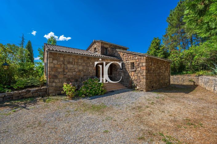 Image No.24-3 Bed House for sale