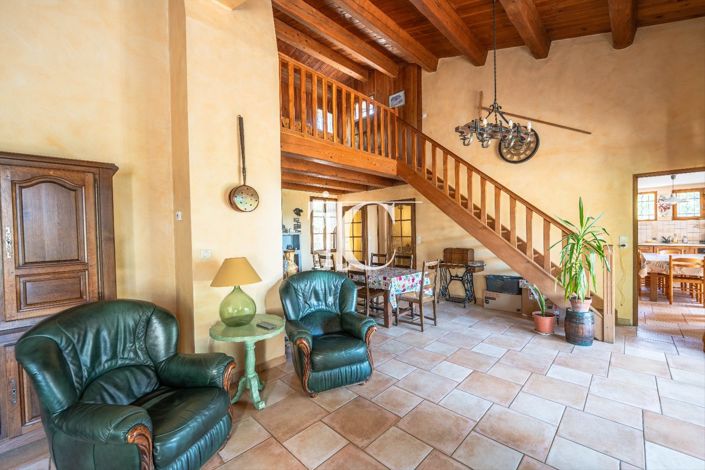 Image No.6-3 Bed House for sale