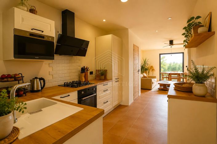 Image No.6-2 Bed House for sale