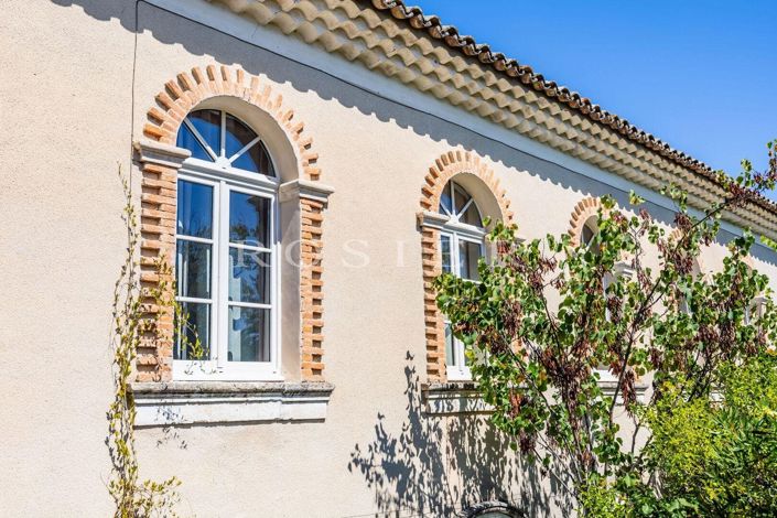 Image No.2-28 Bed House for sale