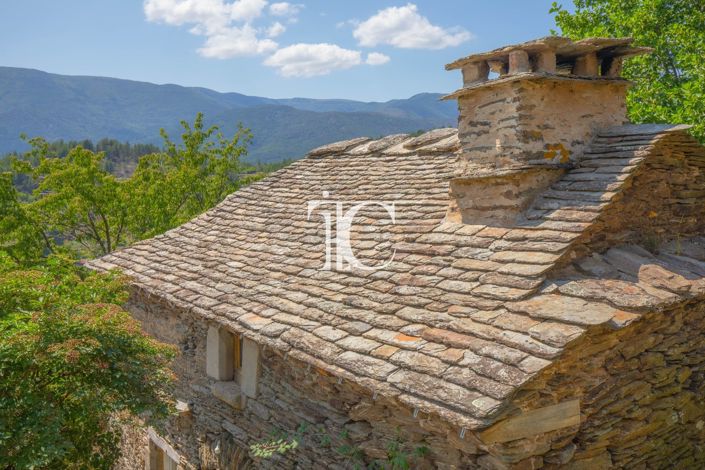 Image No.17-8 Bed House for sale
