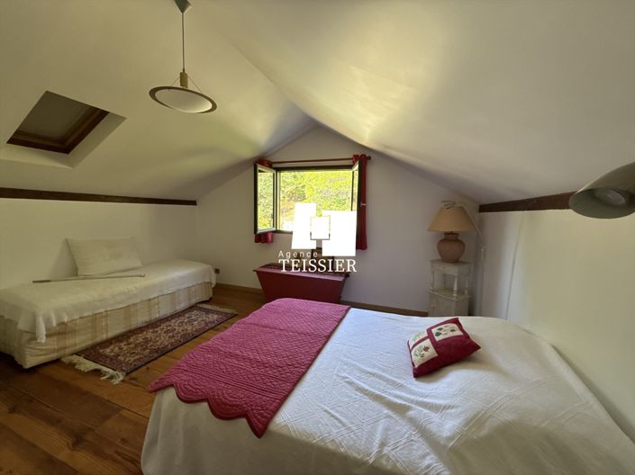 Image No.10-3 Bed House for sale
