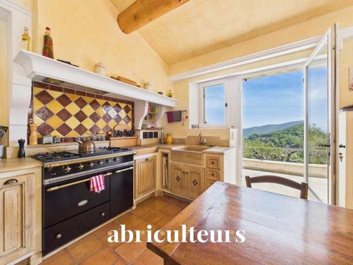 Image No.13-5 Bed House for sale