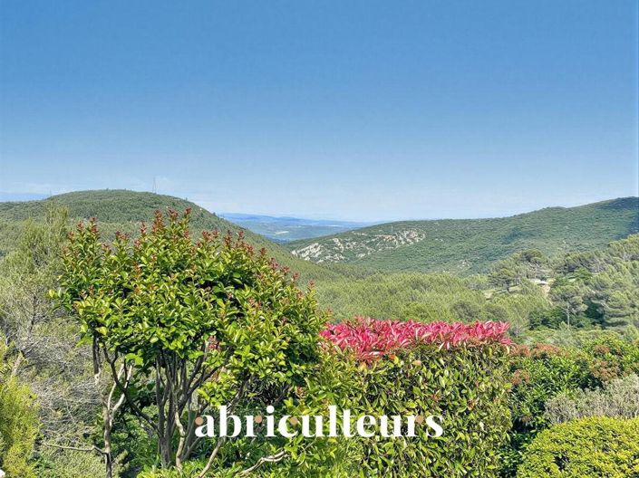 Image No.21-5 Bed House for sale