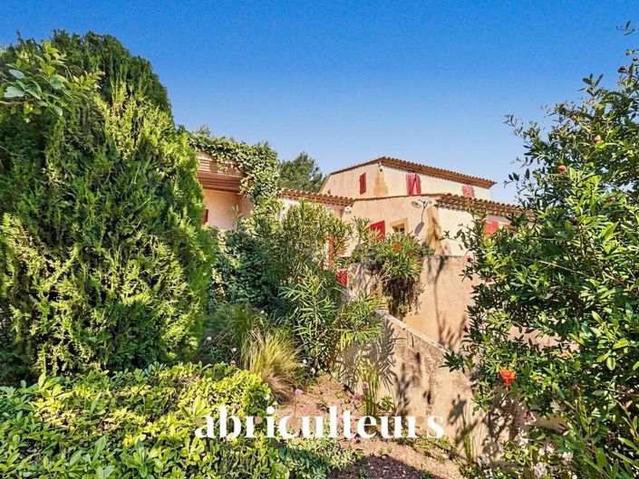 Image No.7-5 Bed House for sale