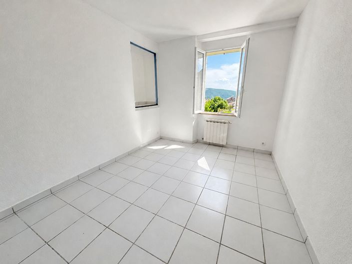 Image No.3-7 Bed House for sale