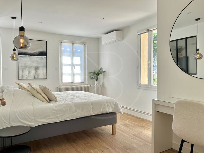 Image No.8-3 Bed House for sale