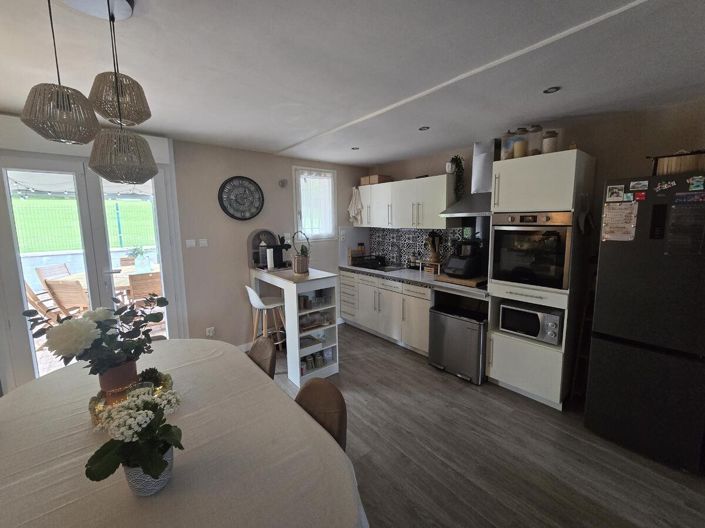 Image No.11-3 Bed House for sale