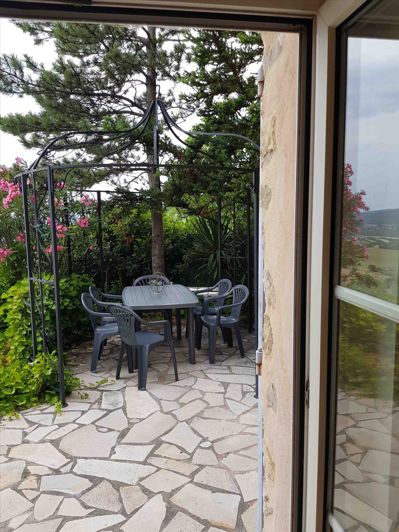 Image No.6-5 Bed House for sale