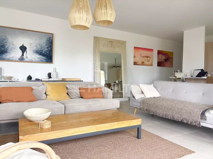 Image No.17-3 Bed Apartment for sale