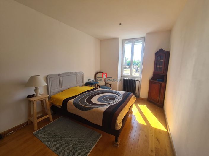 Image No.4-5 Bed House for sale