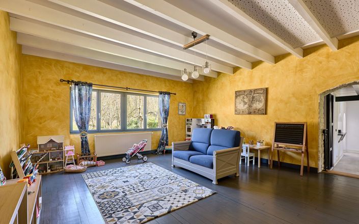 Image No.10-5 Bed House for sale