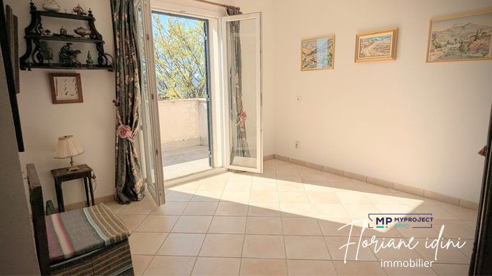 Image No.16-4 Bed House for sale