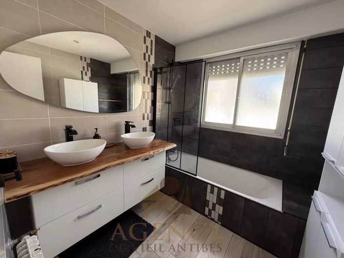 Image No.7-Apartment for sale