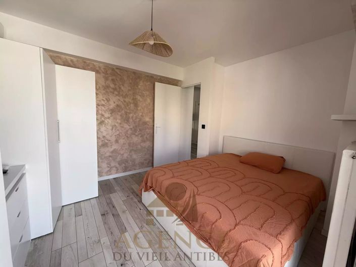 Image No.8-Apartment for sale