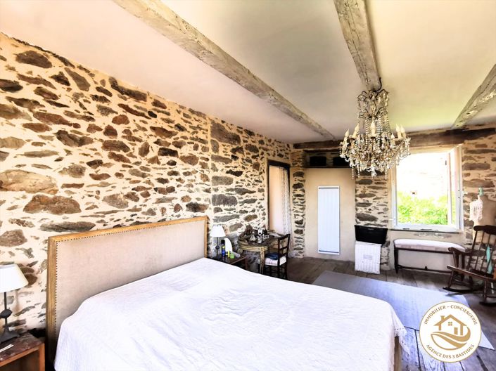 Image No.20-5 Bed House for sale