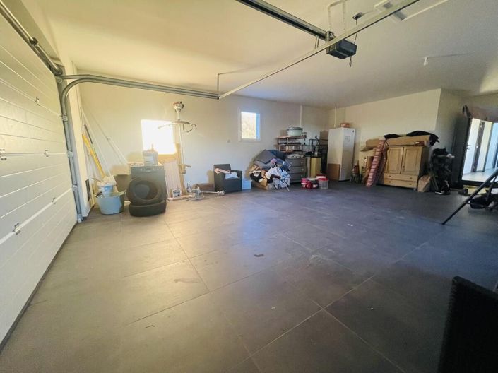 Image No.19-4 Bed House for sale
