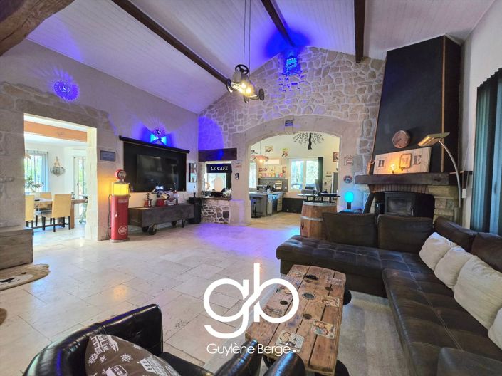 Image No.7-3 Bed House for sale