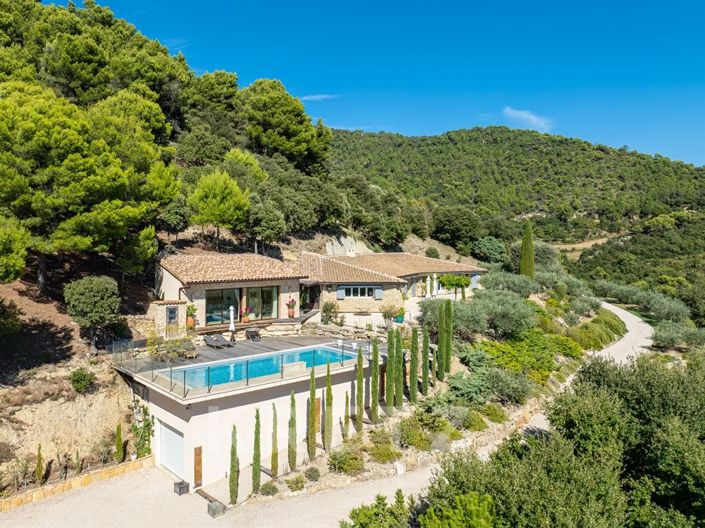 Image No.17-4 Bed House for sale