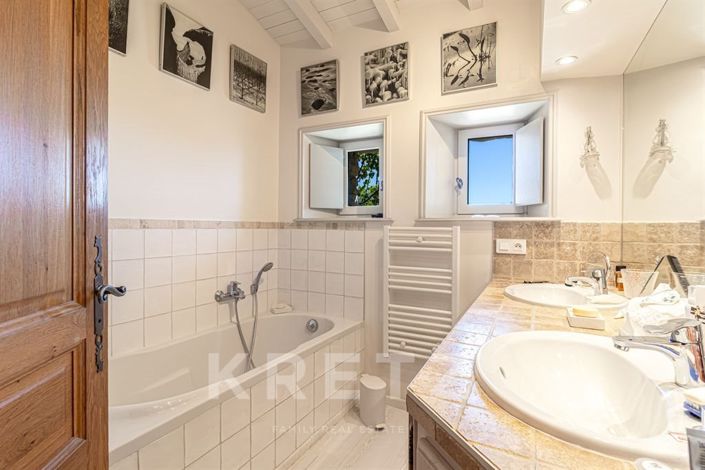 Image No.23-4 Bed House for sale