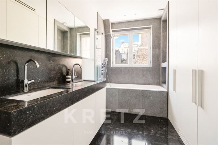 Image No.18-3 Bed Apartment for sale
